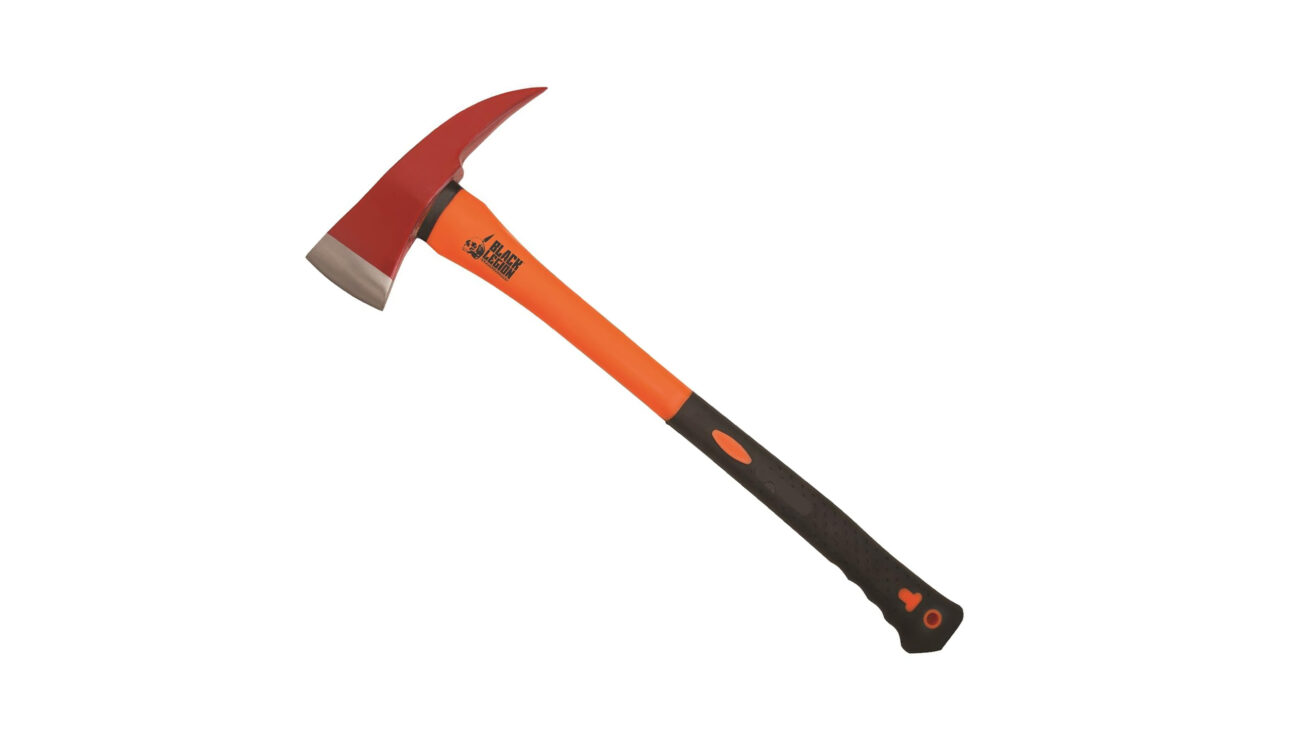 United Cutlery Savage Firefighter Axe